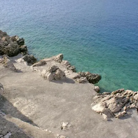 Blue Sky アパート トゥルパニ